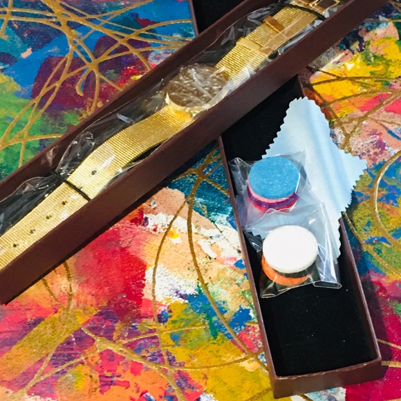 NRFB Essential Oil Diffuser Bracelet Vacuum Plated - Picture 4 of 8